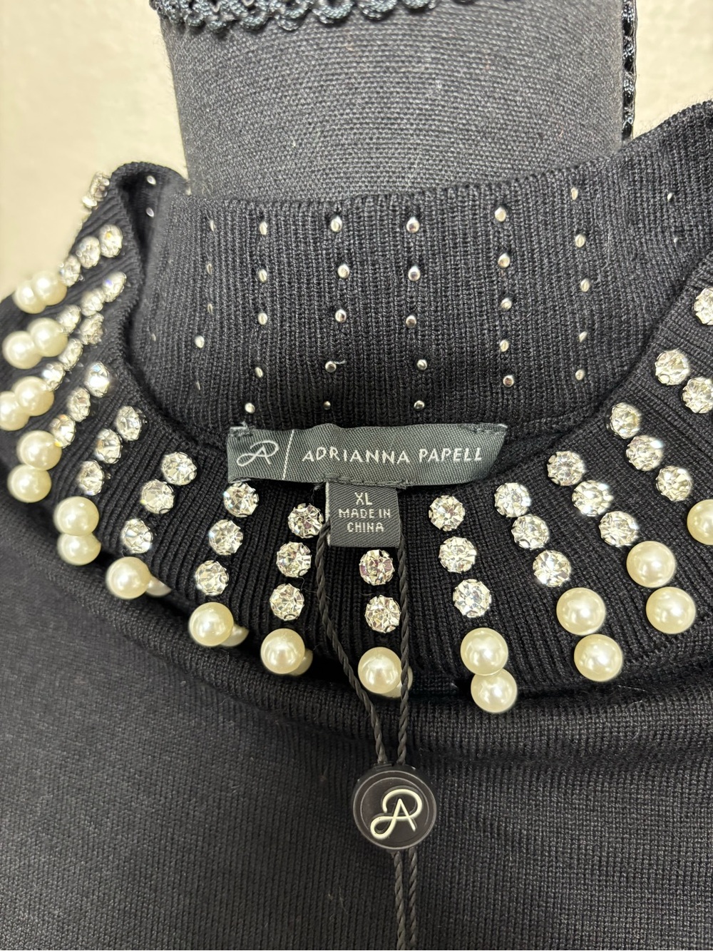 Black Pearl & Rhinestone Embellished Crewneck Sweater XL - Picture 3 of 4